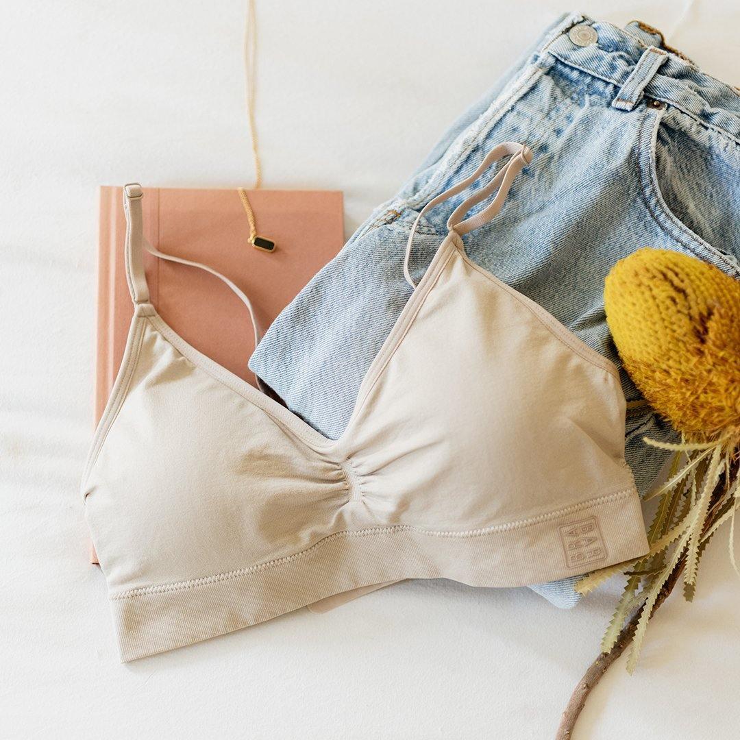 EVERYDAY BRA for teen girls and women, fits AA to DDD cup sizes. BRABAR wireless bra with back closure for nude bra girls
