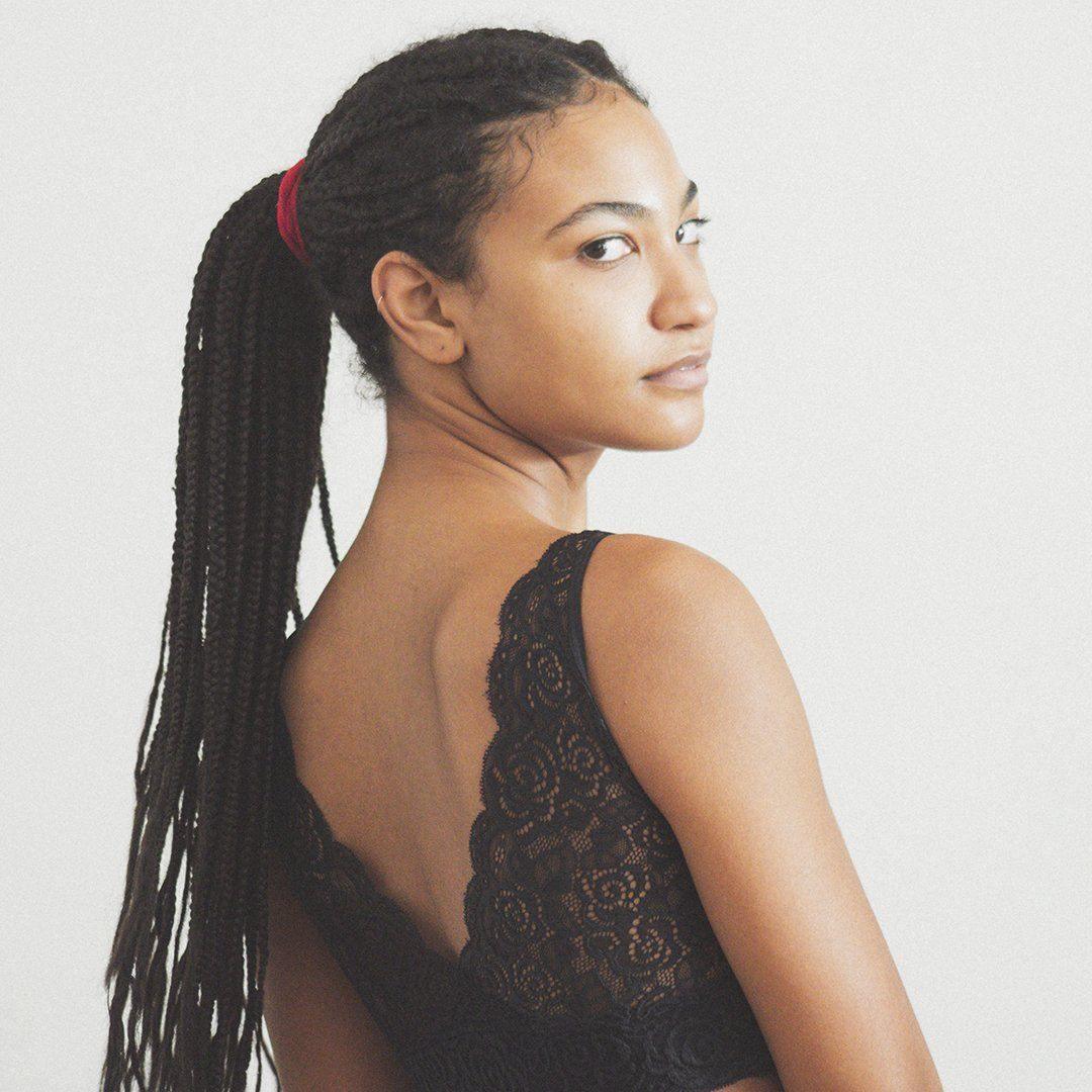HUG SPORTS BRA w LACE Image 3