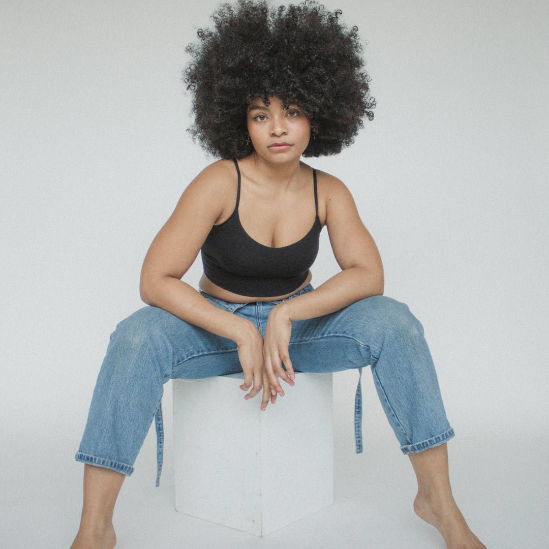 Black Bras - BRABAR
Black Bralettes, Sports Bras, and Halter Bras. Perfect Fit Basic Bras in Black for Teenagers or Women